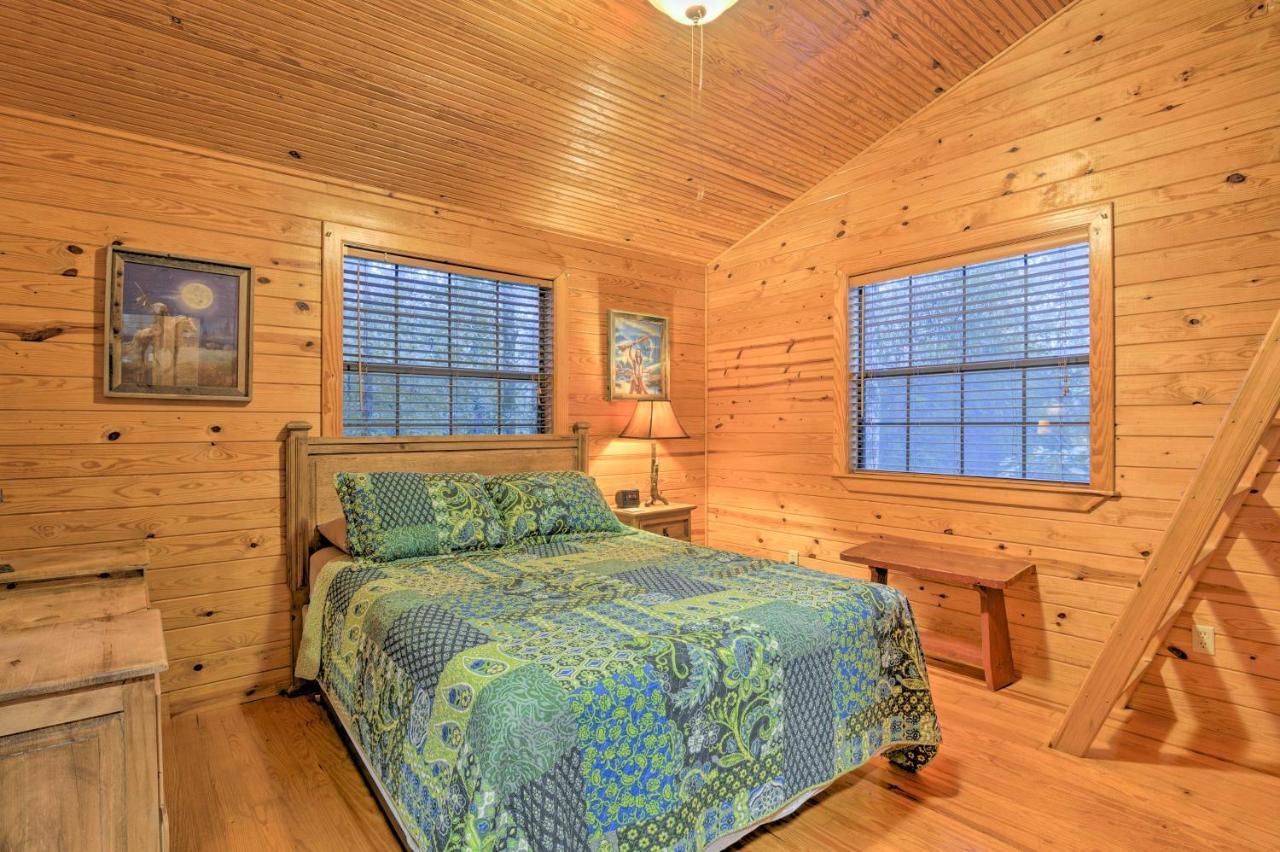 Вилла Hochatown Hideaway With Hot Tub, Grill And Fire Pit! Stephens Gap Экстерьер фото