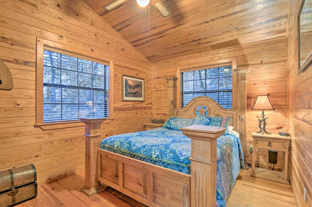 Вилла Hochatown Hideaway With Hot Tub, Grill And Fire Pit! Stephens Gap Экстерьер фото