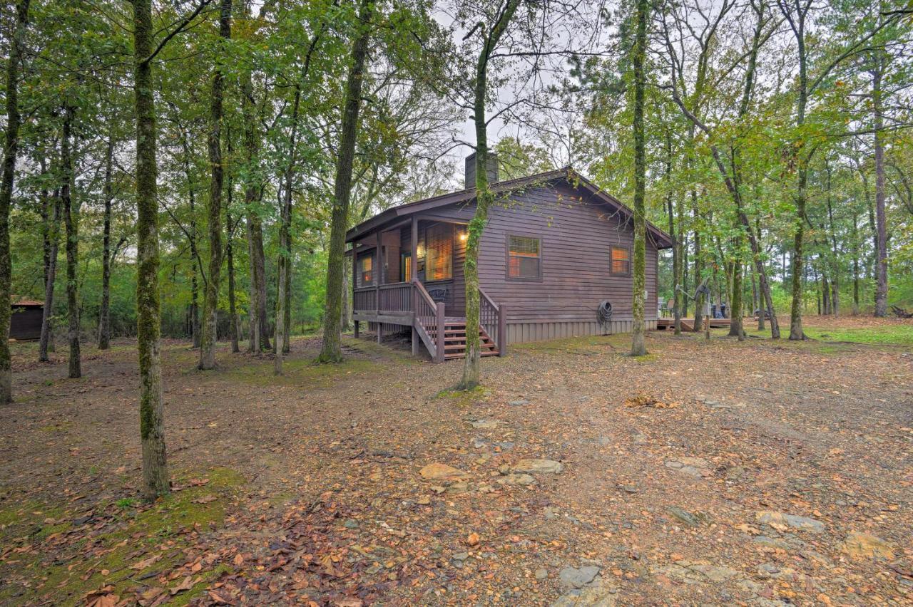 Вилла Hochatown Hideaway With Hot Tub, Grill And Fire Pit! Stephens Gap Экстерьер фото